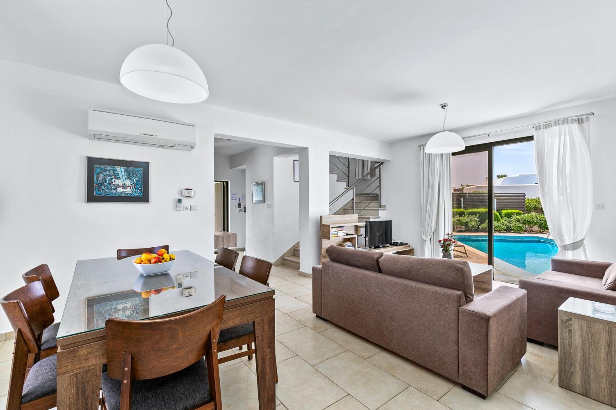 Platzia Beach Villas Paphos Exterior foto
